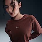 ☆ナイキスポーツウェア ウィメンズ ルーズロングスリーブ グラフィックTシャツ☆ NIKE公式】ナイキ スポーツウェア ウィメンズ ルーズ ロング